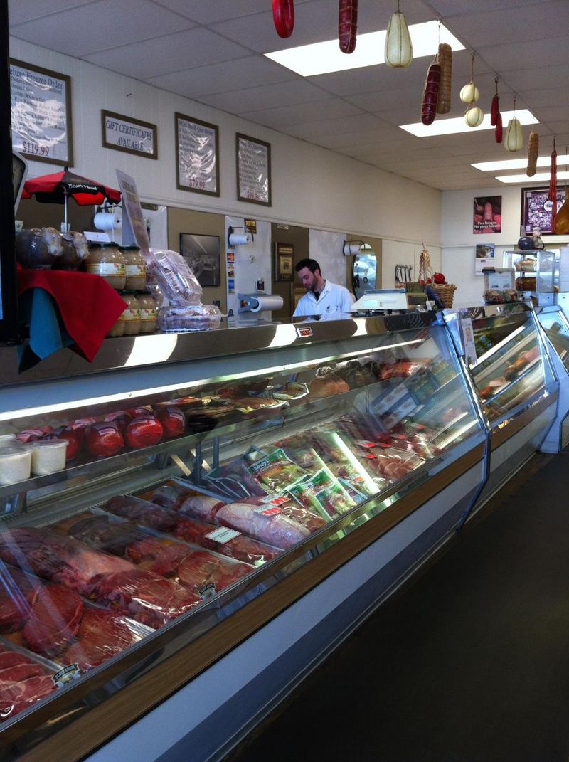 19 New York Grocery Stores Known For Prime Meat And Fresh Selections - Decor Hint Kings Park Meat Market, Kings Park