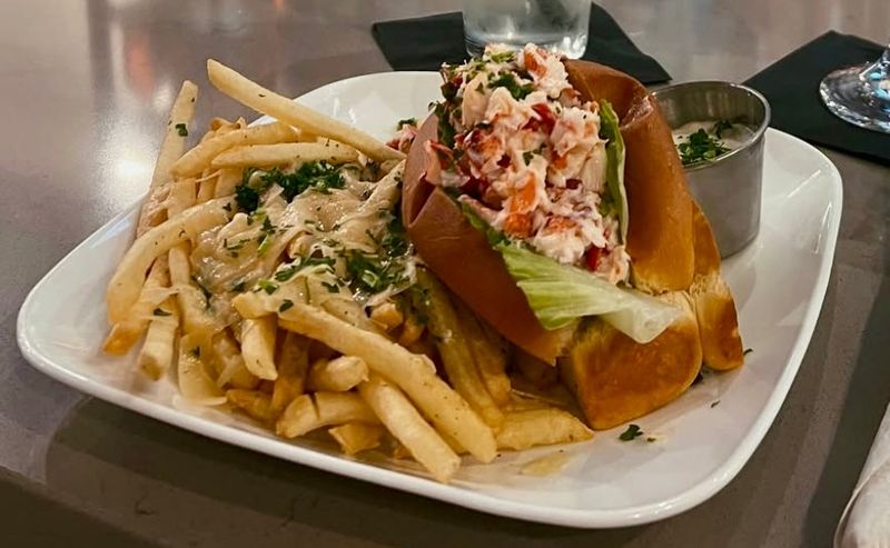 10 Oklahoma Lobster Roll Spots You'll Be Surprised To Find - Decor Hint Billy Goat Grub (Norman)