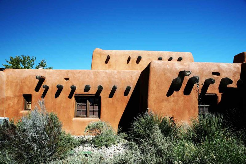 17 Arizona Home Trends Transforming Desert Living By 2030 - Decor Hint Thermal Mass Cooling