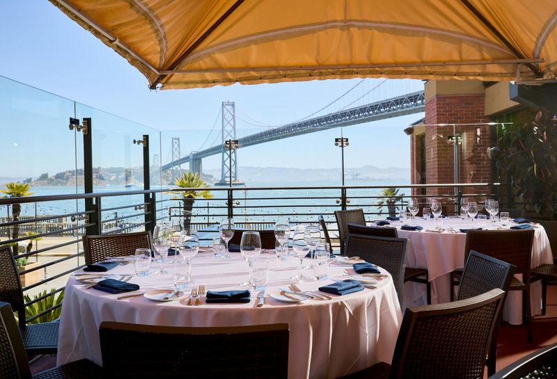 California's Best Seafood Restaurants Loved By Locals - Decor Hint Waterbar, San Francisco
