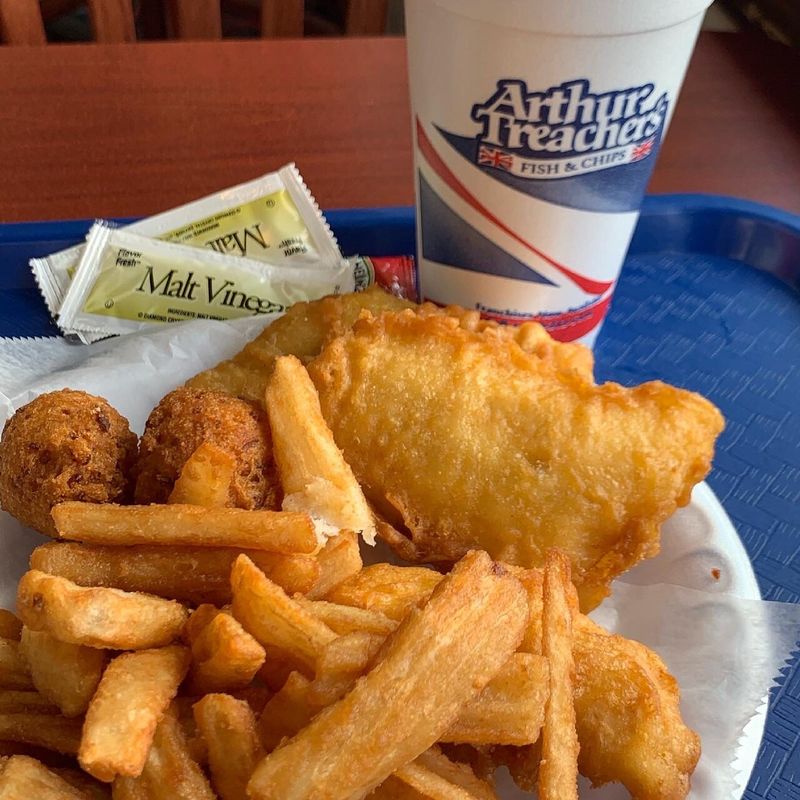 Remember These? 14 Fast-Food Sandwiches Ohioans Loved - Decor Hint Arthur Treacher's Fish Sandwich