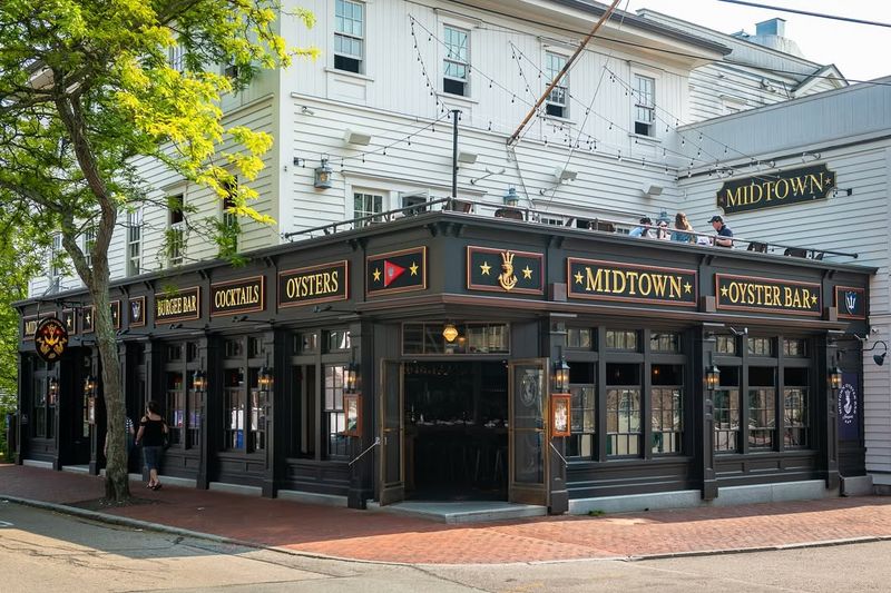These Rhode Island Seafood Restaurants Are Always A Hit - Decor Hint Midtown Oyster Bar, Newport