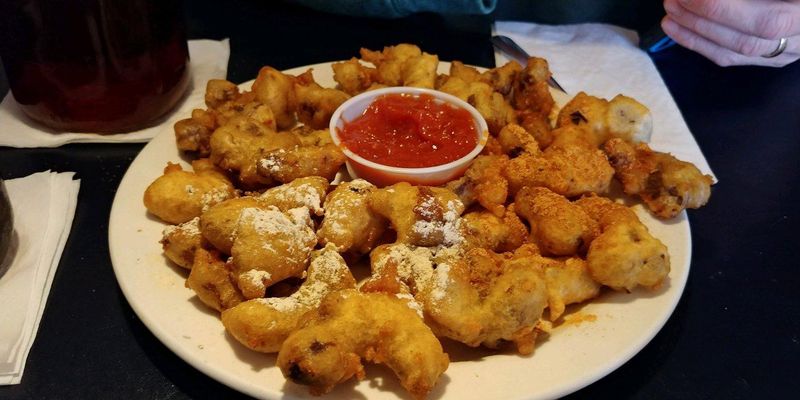 10 Family-Run Fried Chicken Restaurants In Michigan Worth The Trip - Decor Hint Joe's Gizzard City