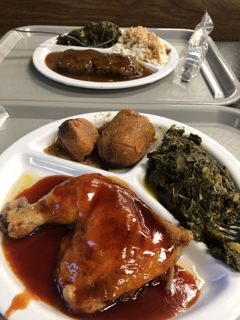 This Iconic North Carolina Diner Serves A Breakfast You’ll Never Forget - Decor Hint Comfort Food Staples