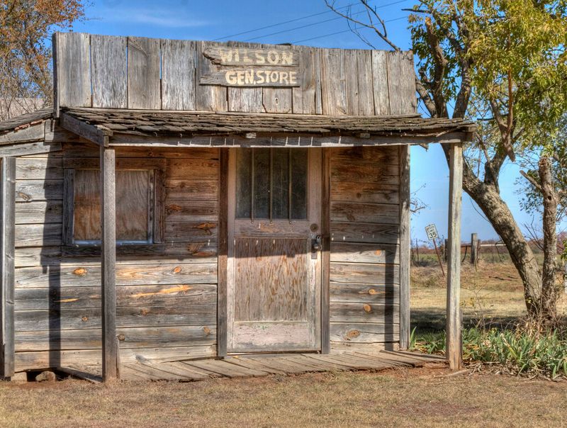 This Abandoned Oklahoma Town Was Once A Wild West Outlaw Haven - Decor Hint U.S. Marshals' Law Enforcement Efforts