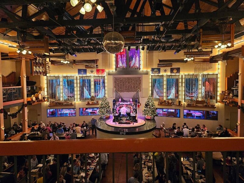 13 Arizona Restaurants Serving Legendary Flavor On A Budget - Decor Hint Organ Stop Pizza