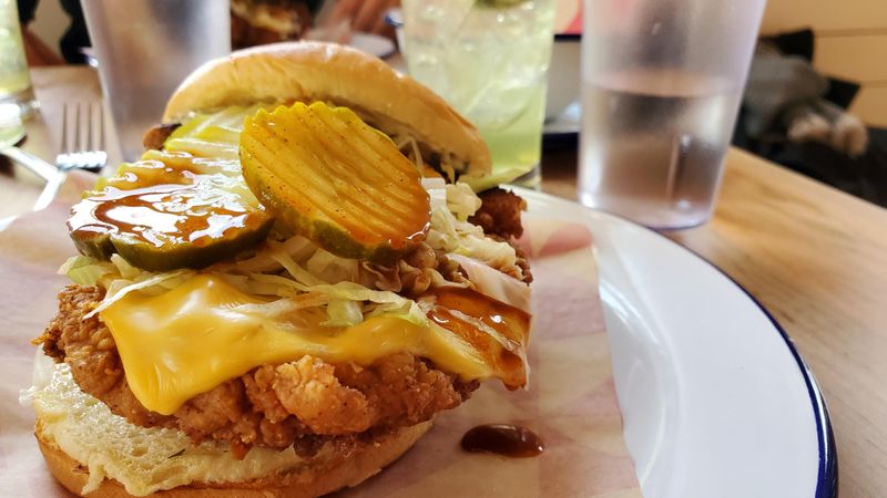 13 Illinois Sandwich Joints Serving Crispy Perfection - Decor Hint Parson's Chicken & Fish