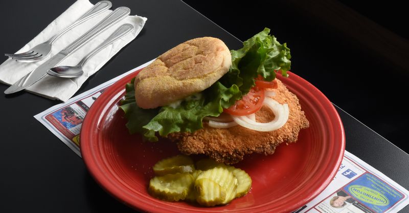 Classic Washington Diners Worth The Drive For Their Famous Tenderloin Sandwiches - Decor Hint Main Street Eatery