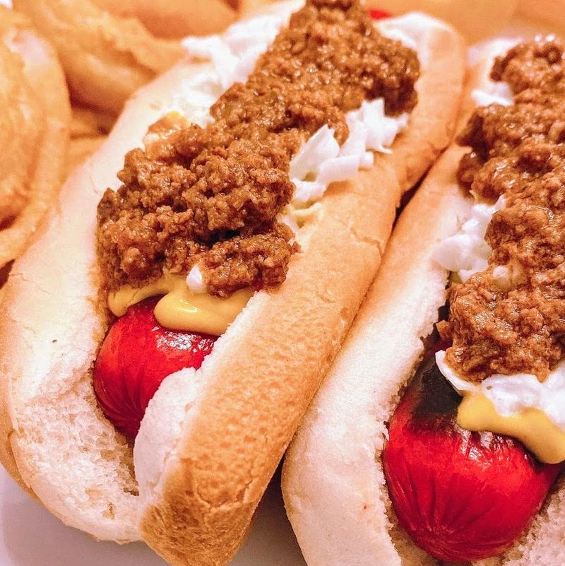 North Carolina Hot Dog Spots Locals Can't Get Enough Of - Decor Hint Bright Leaf Hot Dogs