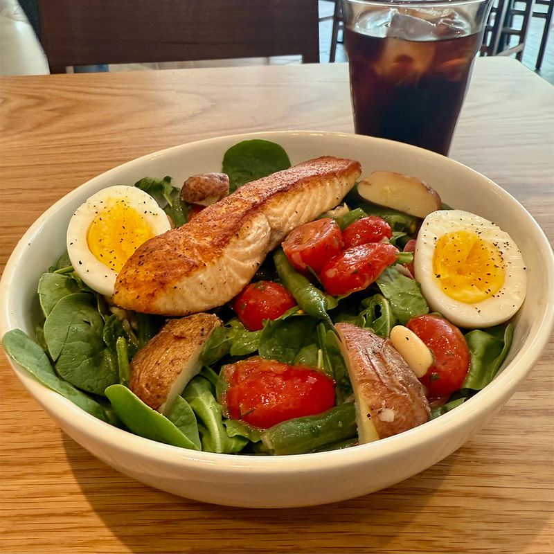 NYC Salads That Will Change The Way You Look At Greens - Decor Hint Grilled Salmon Salad, Shake Shack