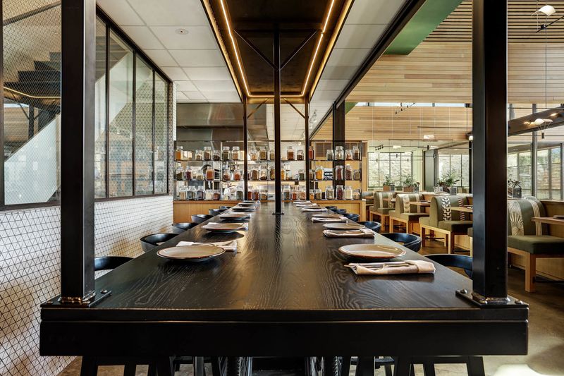 14 Private Dining Spots In Houston Perfect For Date Nights And Gatherings - Decor Hint Traveler's Table Private Space