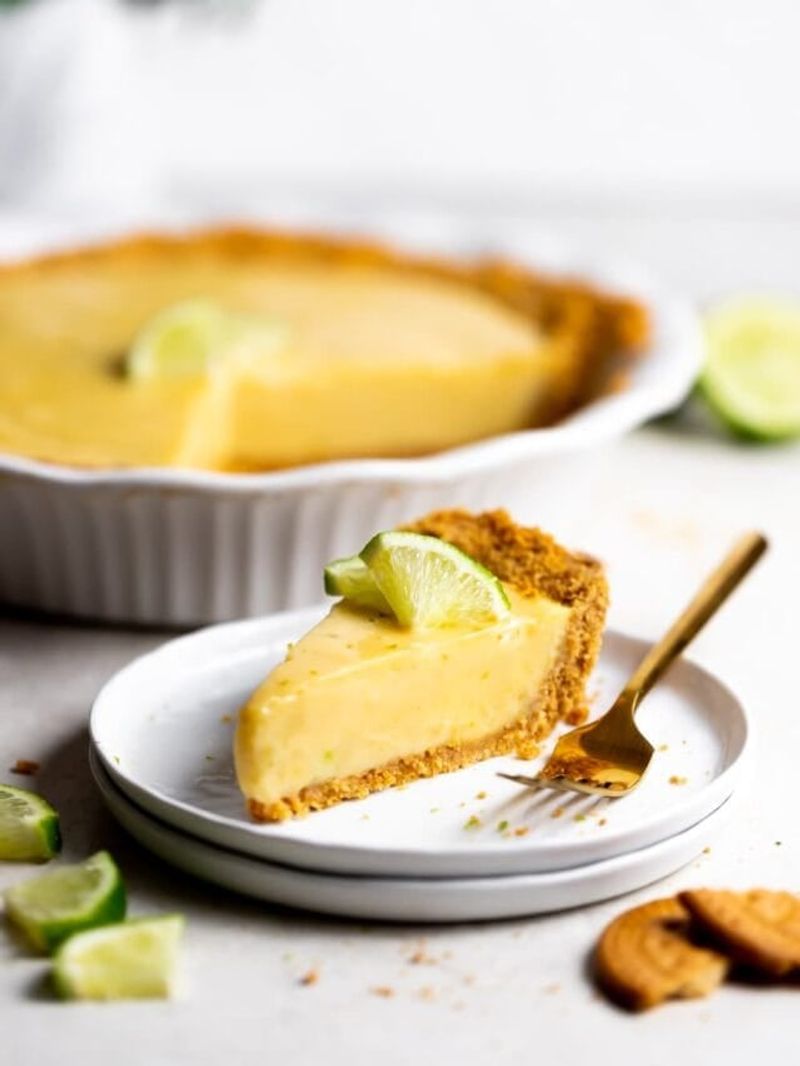 10 Classic Miami Dishes Everyone Talks About - Decor Hint Key Lime Pie