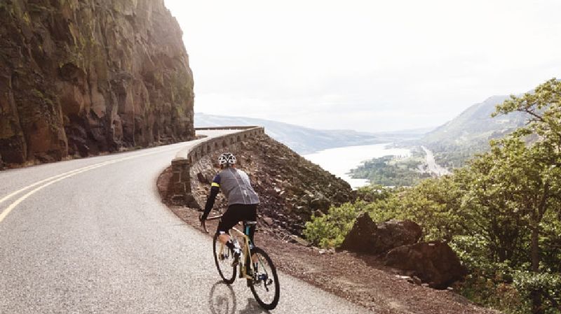Historic Columbia River Highway State Trail