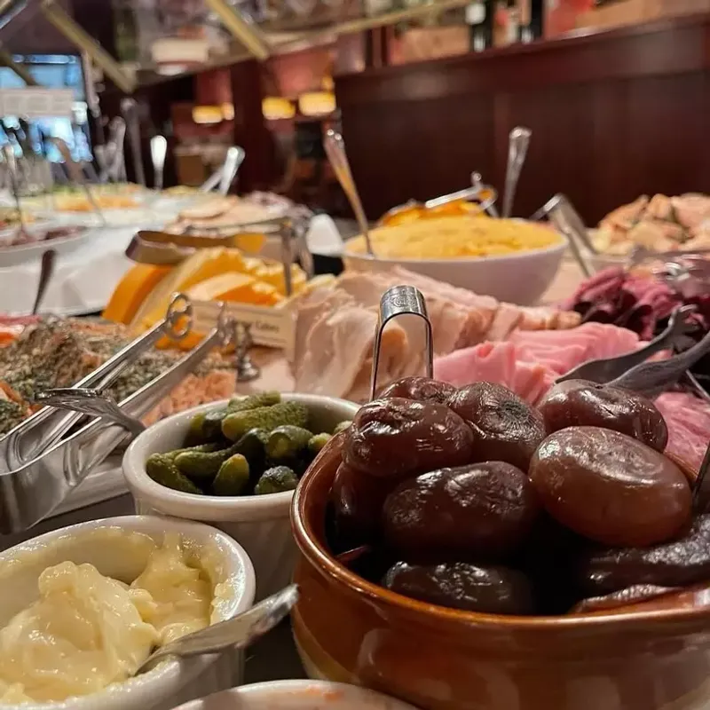 14 Hidden Gem Buffets In South Dakota That Serve Up Flavor By The Plateful - Decor Hint Minerva's Sioux Falls Sunday Brunch