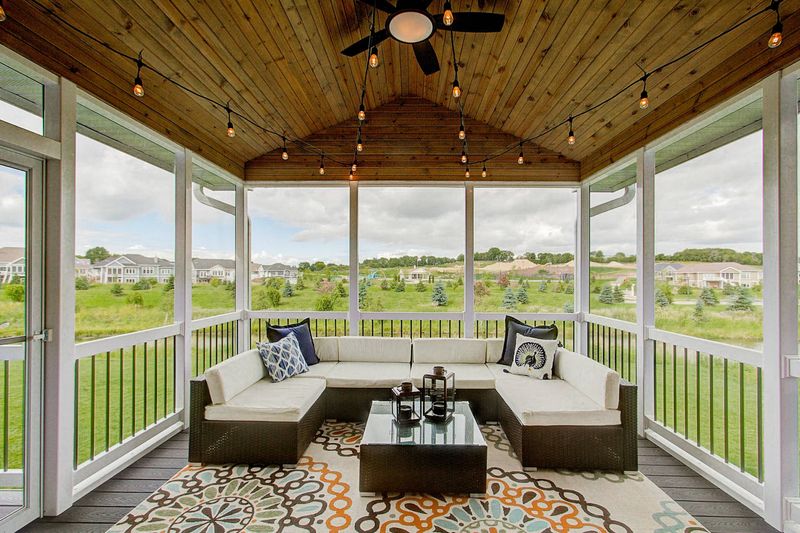 Breezy Screened-In Spaces For Bug-Free Evenings