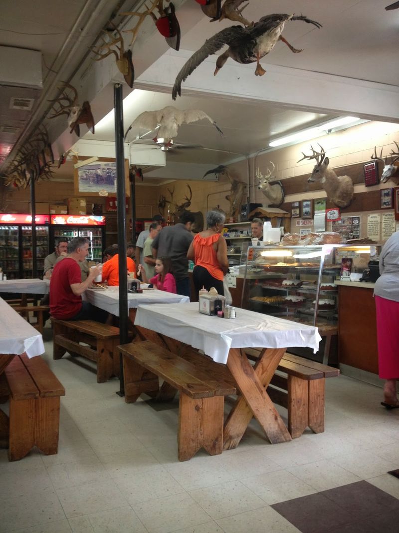 Meat Markets In Texas Serving Legendary Smokehouse Taste - Decor Hint Vincek's Smokehouse, East Bernard