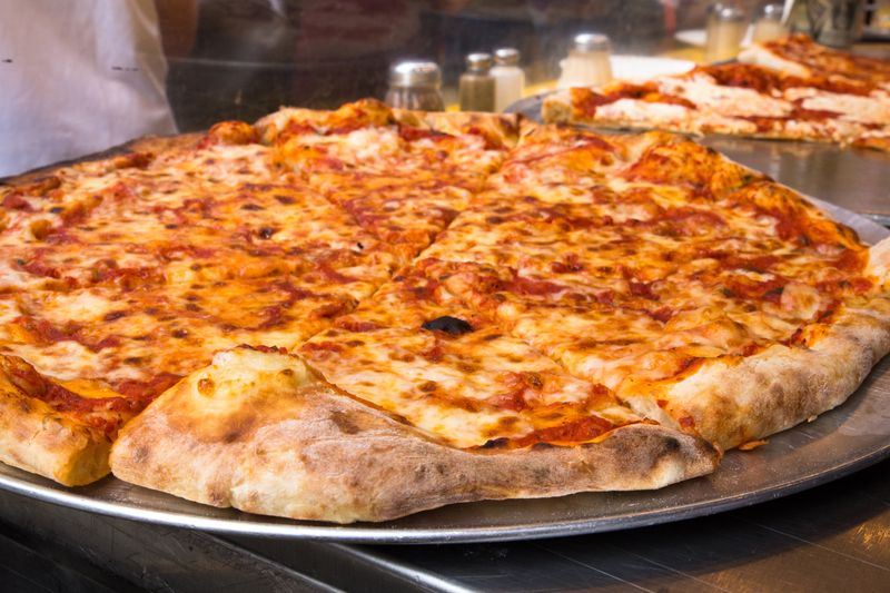 18 New York Pizza Joints Still Using Generations-Old Family Recipes - Decor Hint Louie & Ernie's Pizza