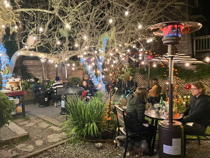 New Miami Restaurants Everyone's Talking About - Decor Hint Luna's Trattoria