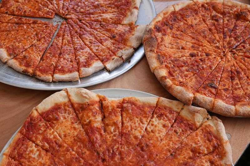 18 New York Pizza Joints Still Using Generations-Old Family Recipes - Decor Hint Luigi's Pizza (Park Slope)