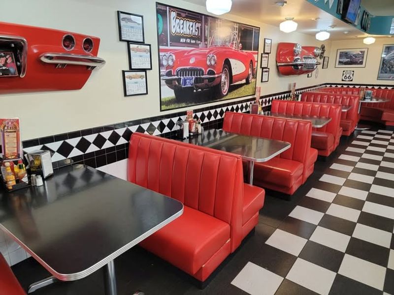 11 Colorado Diners Serving Heaping Plates Of Comfort And Warmth - Decor Hint Gunther Toody's