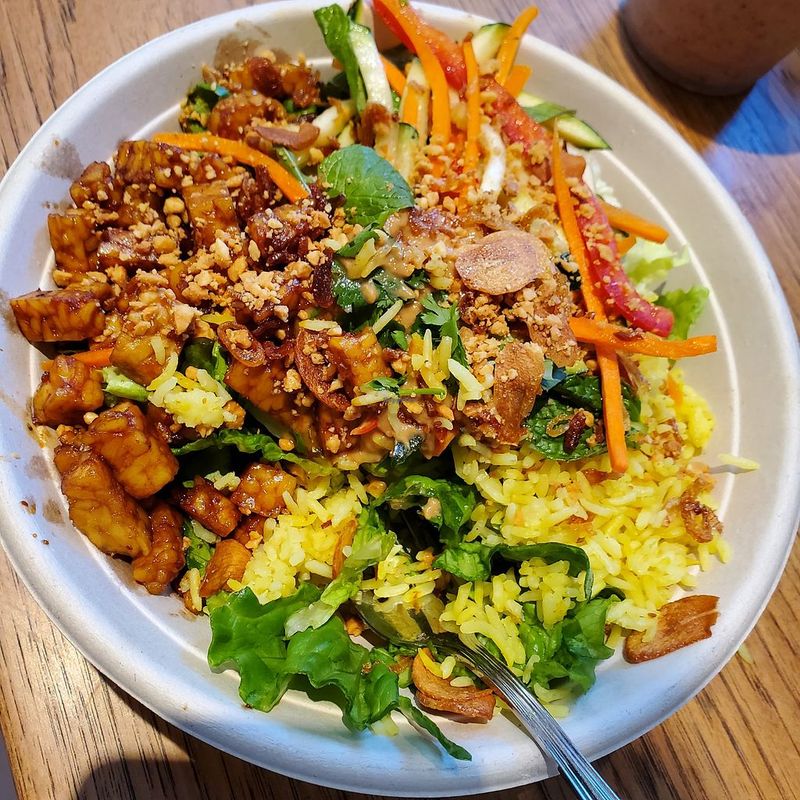 Ojai's Healing Plant-Based Community