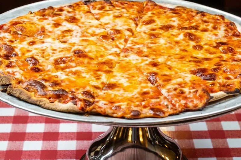 13 New Jersey Pizzerias Carrying On Their Family Pizza Legacy - Decor Hint Kinchley's Tavern - Ramsey