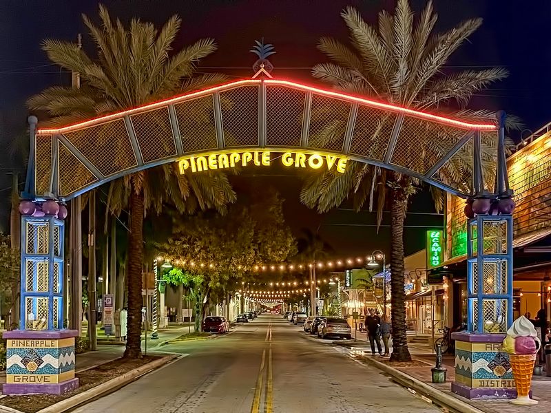 Great Places To Visit In Florida For Solo Women Travelers - Decor Hint Delray Beach