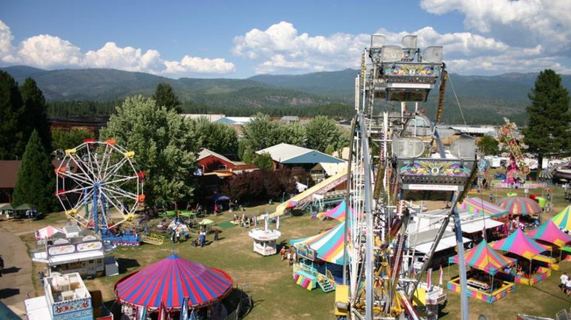 Discover California's Hidden County Before Fall's Foliage Fades - Decor Hint Festivals, Local Flavor & Cozy Highland Towns