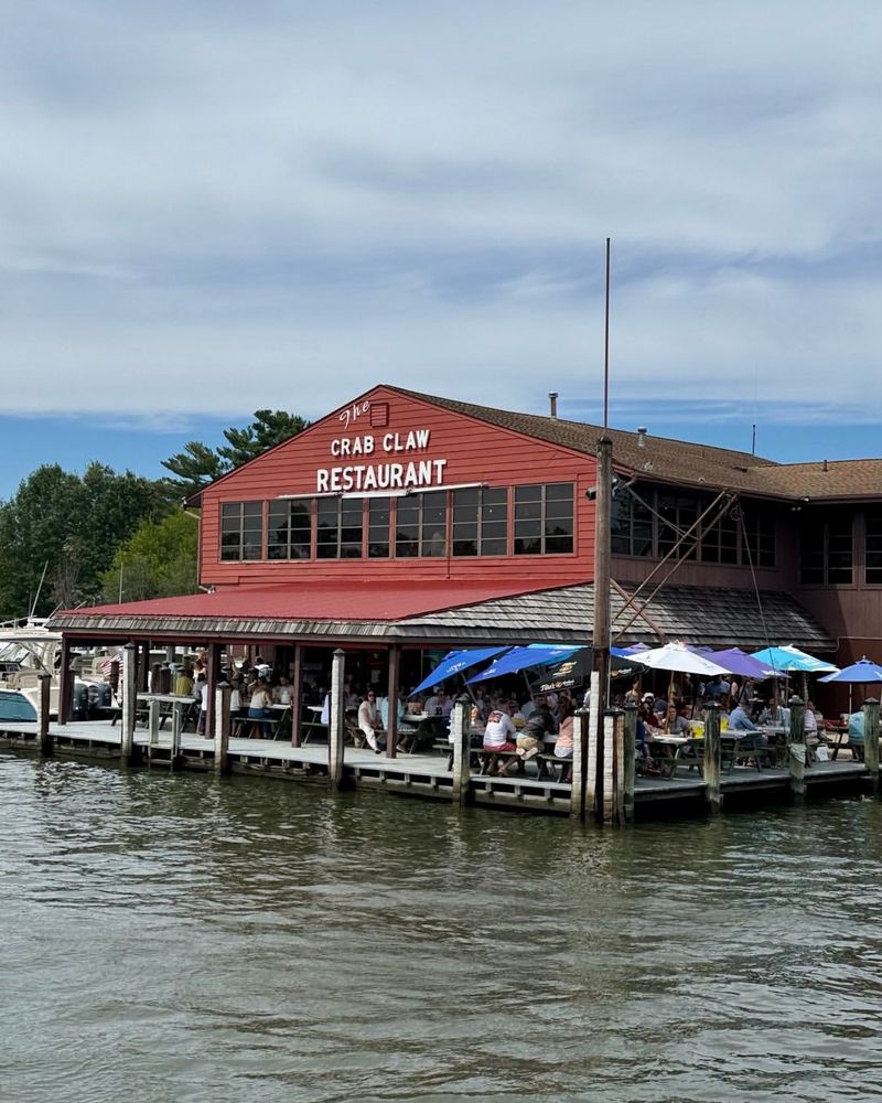 20 Legendary Maryland Eateries You Need To Experience - Decor Hint The Crab Claw Restaurant, St. Michaels