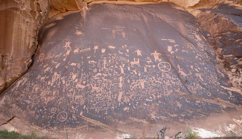 Newspaper Rock, Indian Creek