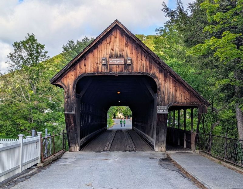 Nearby Quechee, Covered Bridges & Scenic Byways