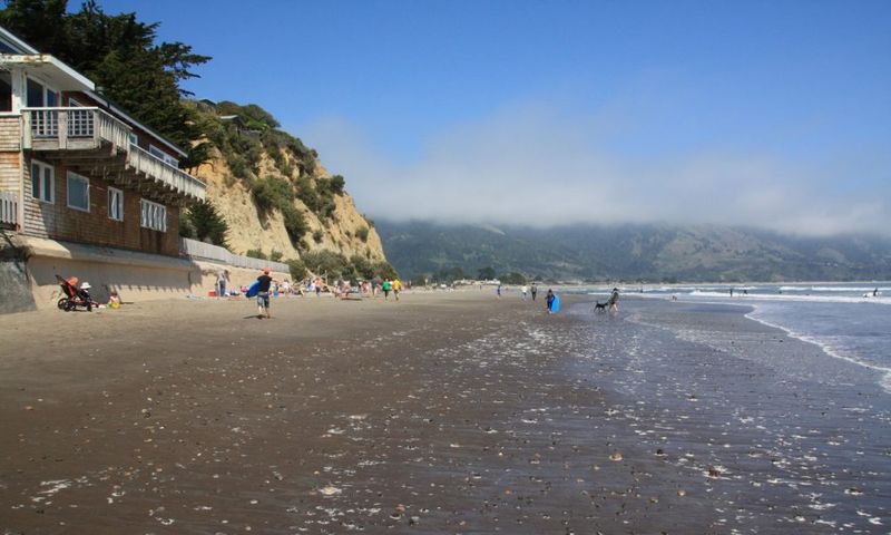 10 Hidden Coastal California Towns Where You Can Still Escape The Crowds - Decor Hint Bolinas