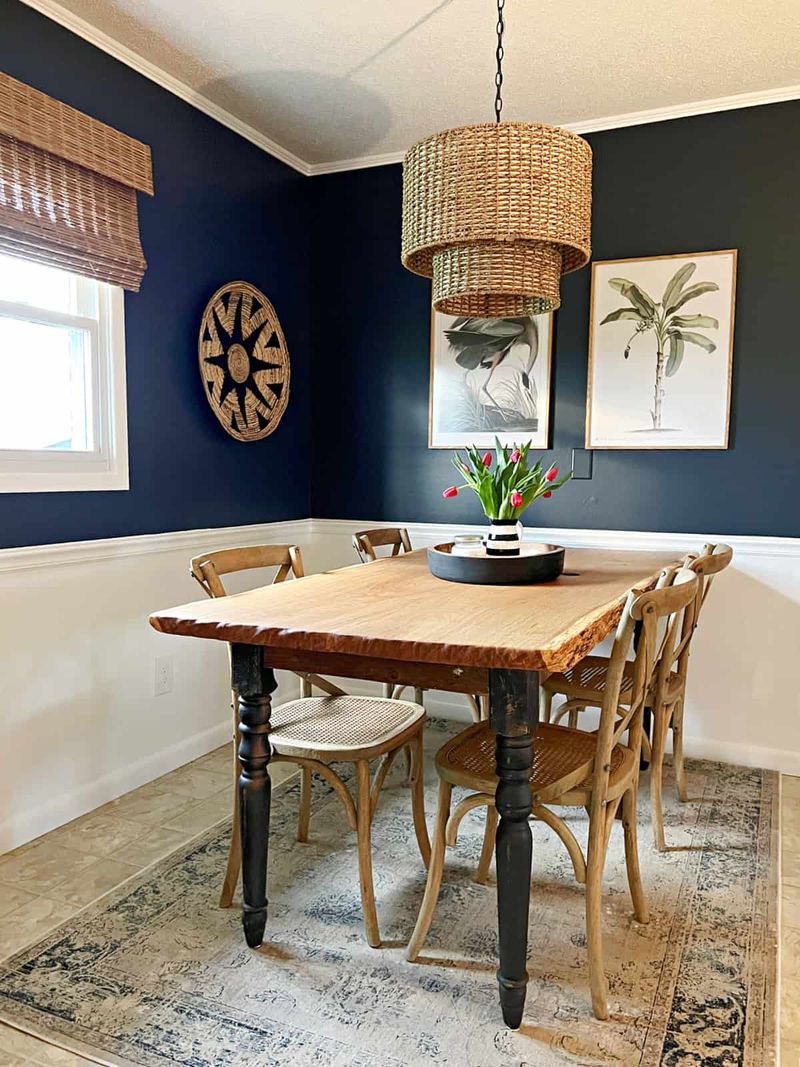 These Paint Colors Keep Massachusetts Homes Looking Fresh All Year - Decor Hint Benjamin Moore – Hale Navy