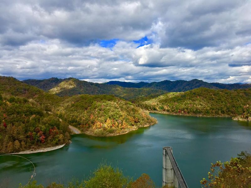 17 Scenic West Virginia Lakes You'll Fall In Love With - Decor Hint R.D. Bailey Lake