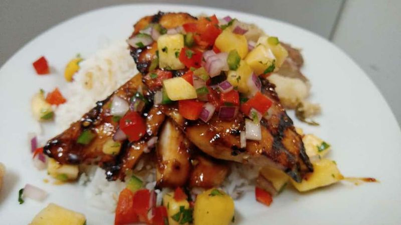 15 West Virginia Fish Fry Taverns Serving Hearty, Home-Style Plates - Decor Hint Fly In Café - Huntington