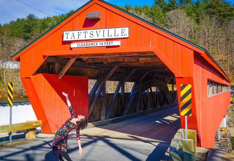 Taftsville Bridge: The Orange Wonder