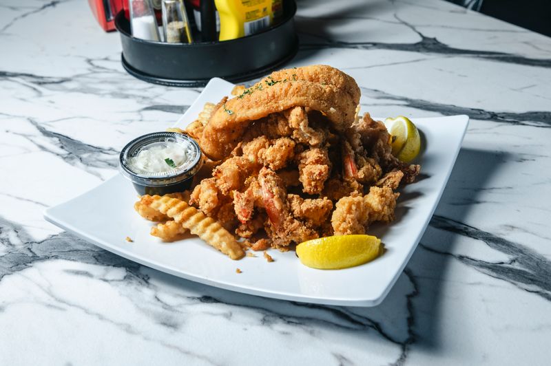 Georgia Soul Food Restaurants That Feel Like A Sunday Dinner At Grandma's - Decor Hint Bankhead Seafood