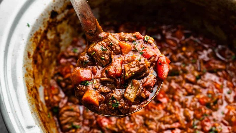 Texas' Slow Cooker Chili Is The Southern Comfort Classic You Will Make Again And Again - Decor Hint Finishing Touches