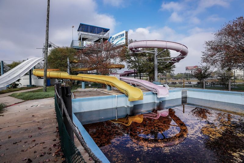From Rides To Ruins: Texas Amusement Parks That Time Forgot - Decor Hint Playland Park, San Antonio
