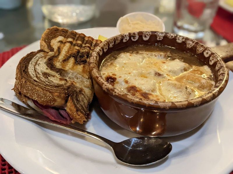 Ohio Buffets That Bring Back The Classic Comfort Food Feel - Decor Hint Pine Tree Barn in Wooster