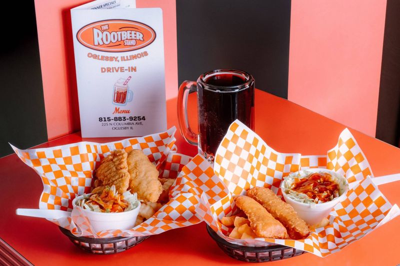 Local Eats & Hidden Food Spots