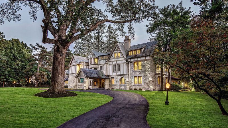 Homes With Unique Architectural Appeal