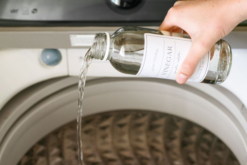 Use Vinegar To Beat Hard Water