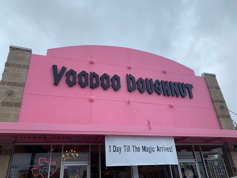Texas Donut Places That Take Sweet To Another Level - Decor Hint VooDoo Doughnut