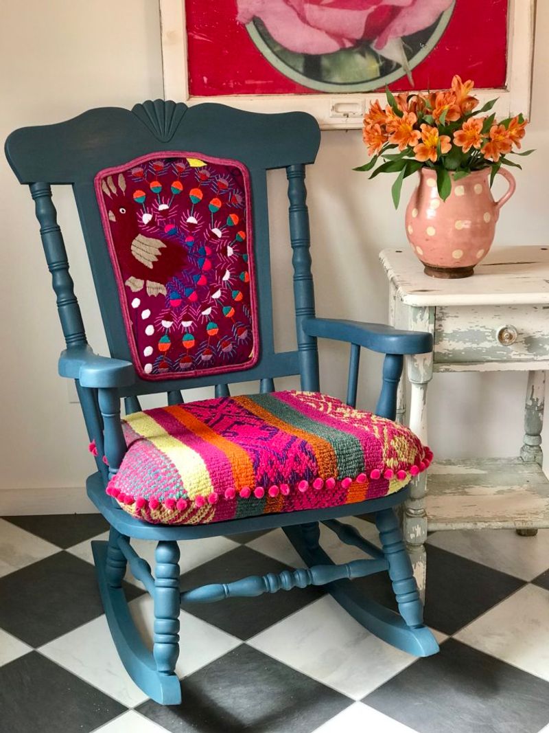 Massachusetts Finds That Are Worth More Than You Think - Decor Hint Hand-Carved Rocking Chairs