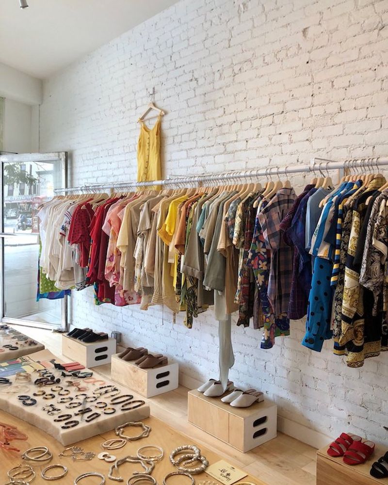 Things To Do In NYC With Teens Who've Seen It All - Decor Hint Go Thrifting in Williamsburg's Vintage Shops