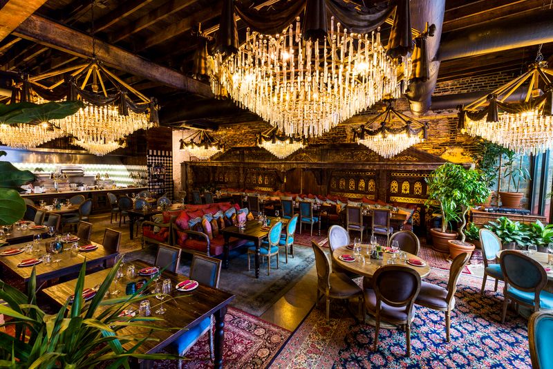 Minimalism Is Over In Illinois Restaurants And The Nostalgic Tavern Era Has Begun - Decor Hint What It Means For The Future