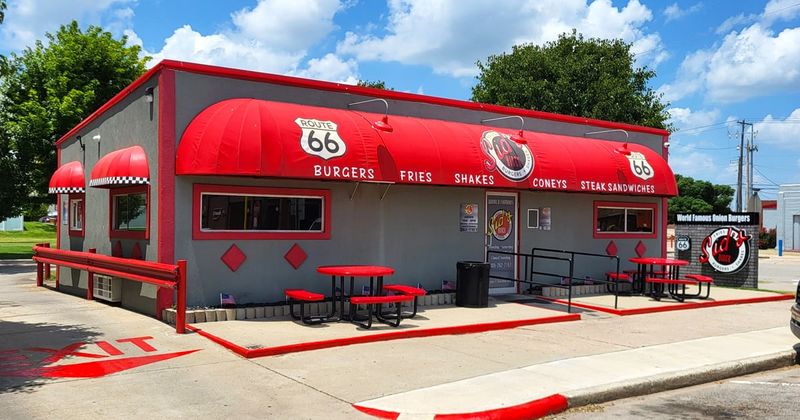 Planning Your Visit To This Route 66 Landmark