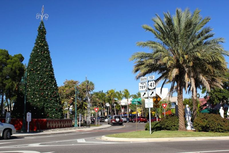 Shop And Dine At St. Armands Circle