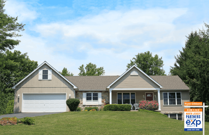 14 New Jersey Home Styles Forecasted To Fall By 2026 - While 8 Gain Ground - Decor Hint Ranch Homes with Small Footprints